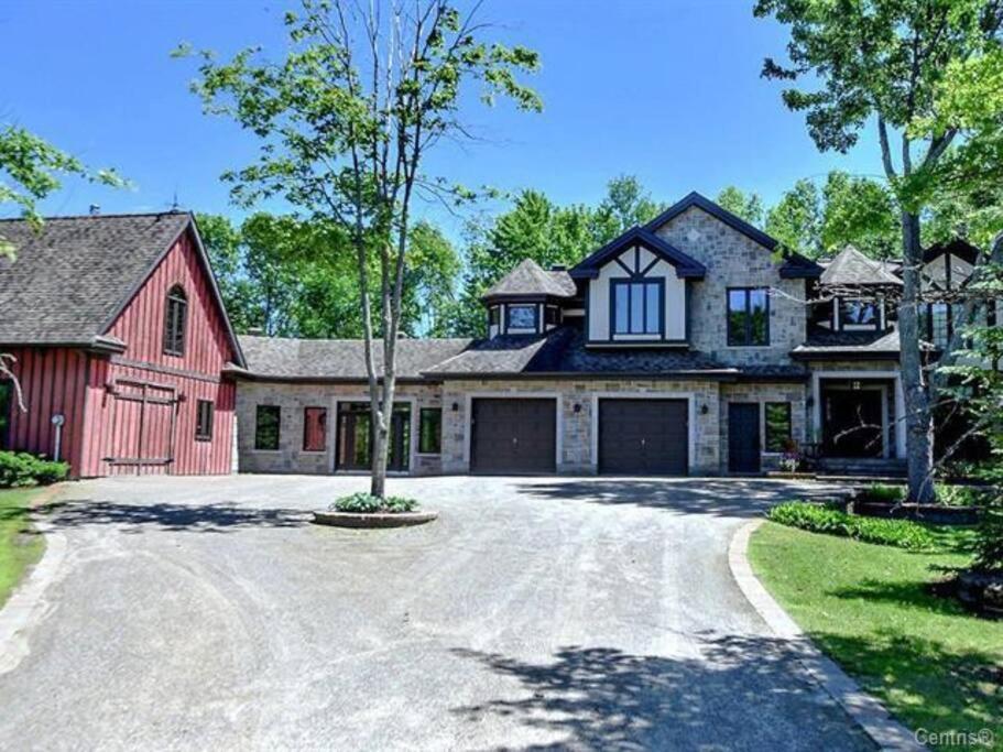 Lulu'S Chalet Villa Montreal Exterior photo