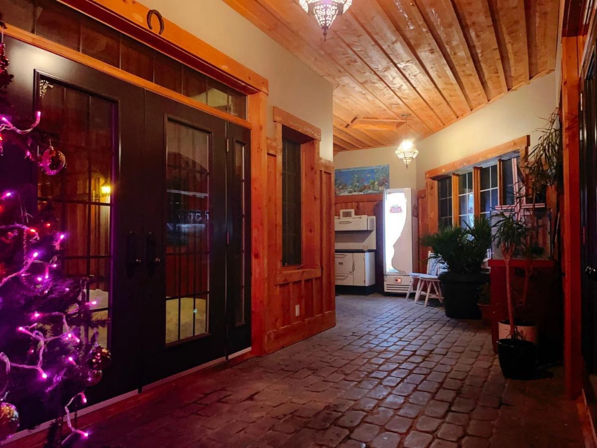 Lulu'S Chalet Villa Montreal Exterior photo